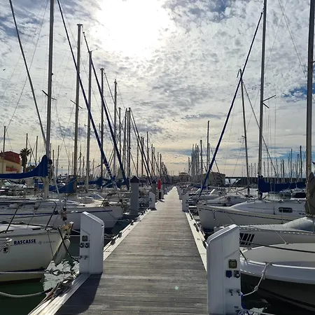T2 A Port Leucate, Piscine, Parking, Proche - Fr-1-798-8 *
